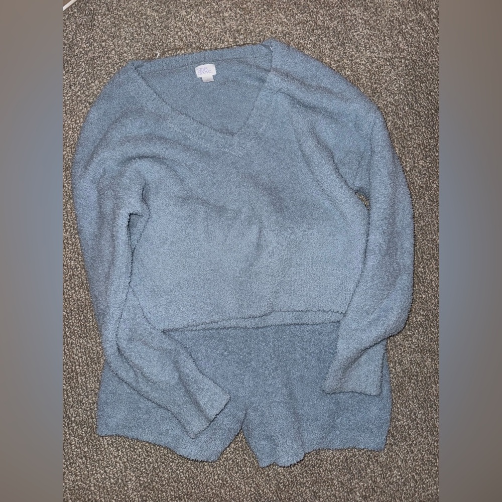 Stars Above Soft Blue V-Neck Sweater & Shorts